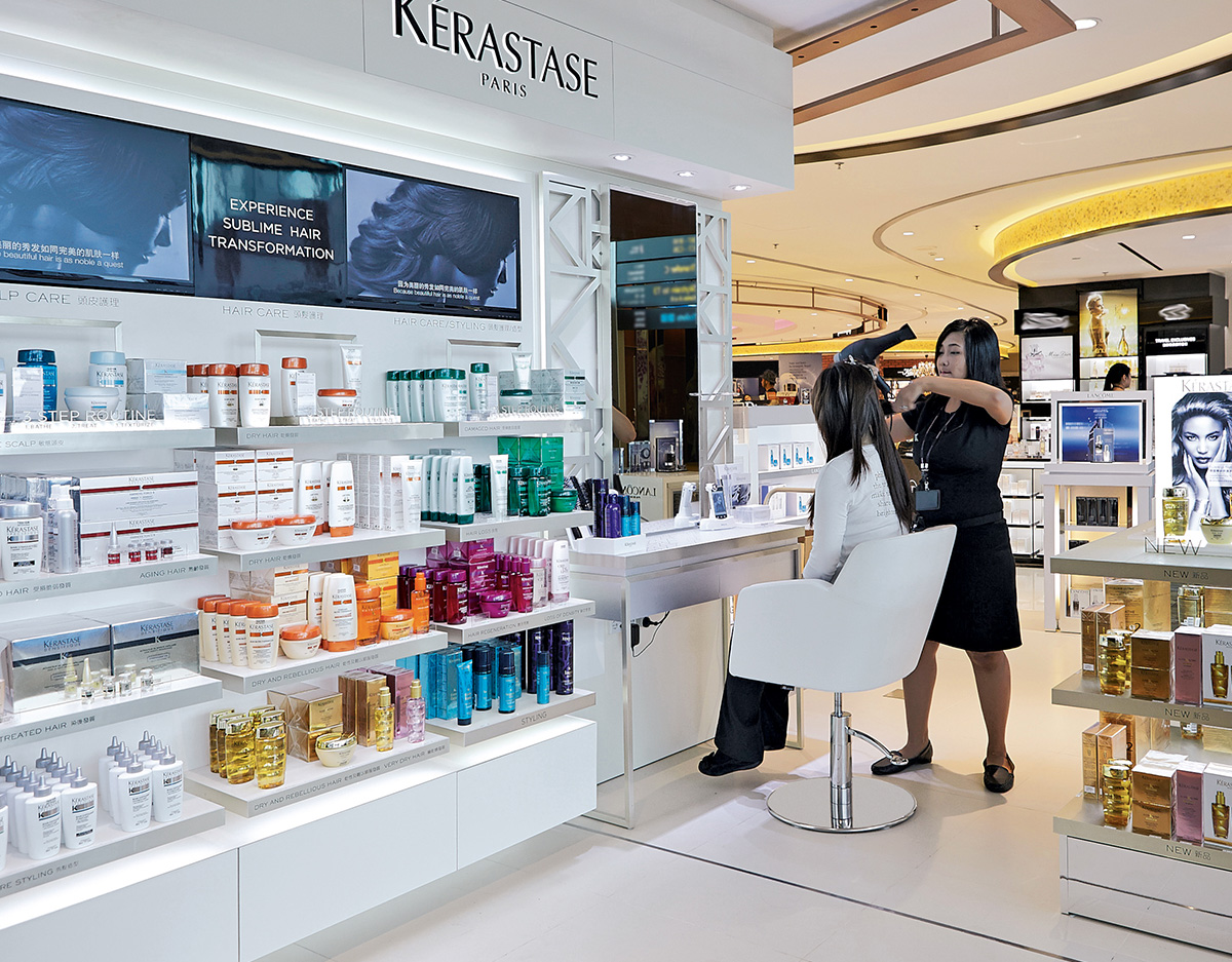 in 2014, L’Oréal created its first dermo-cosmetics haircare bar (Vichy & La Roche posay & Kérastase) in Hong Kong to address the Chinese consumers’ needs